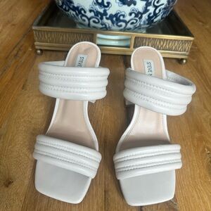 Steve Madden Cream Heels | Size 8